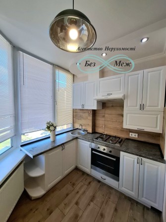 Продаж укомплектованої 1 кім квартири в ЖК Софія,  Братська 12 - фото 1