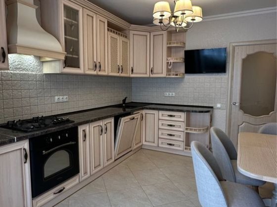 Продаж 3х кімнатної квартири , автономне опалення Петропавловская Борщаговка