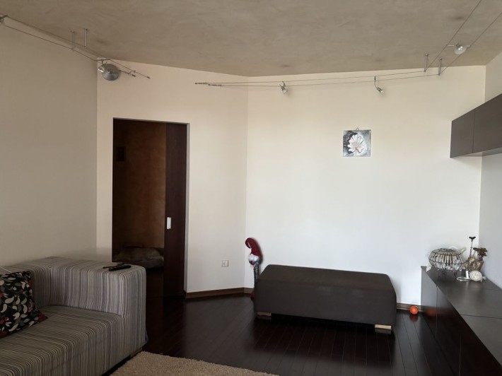 Продам простору квартиру повністю готову для проживання - фото 1