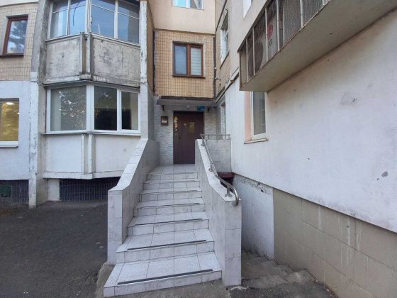 Продам трехкомнатную квартиру  на Таирова. Одеса