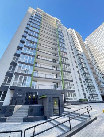 Центр. 3 к. кв. ул. Пишоновская в ЖК Акварель 3 - фото 1