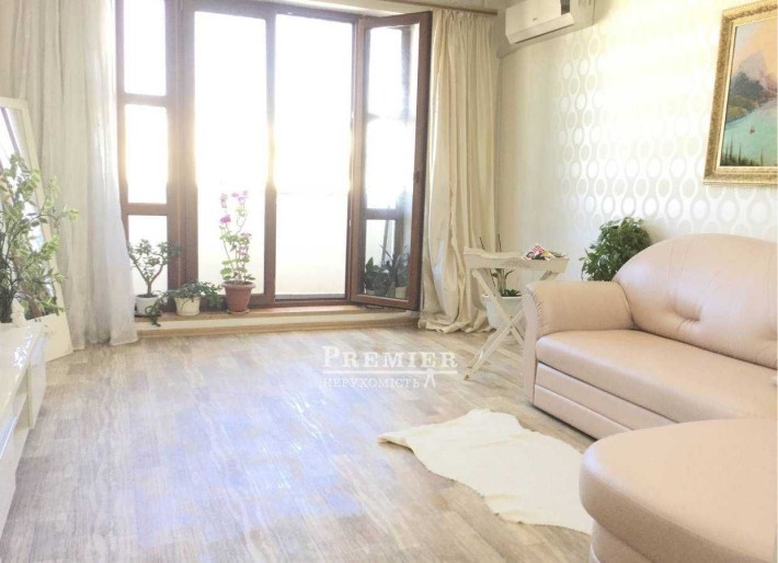 Продам трикімнатну квартиру на Марсельській - фото 1