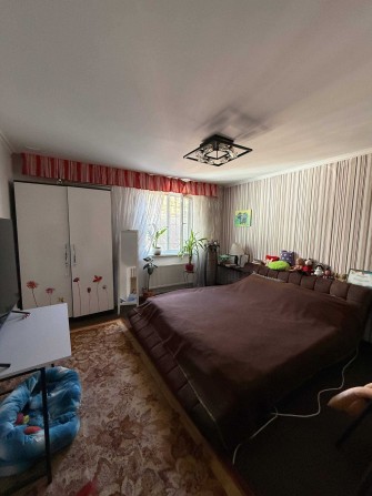 Продаж 2-кімнатної квартири з ремонтом, Центр, вулиця Буніна - фото 1