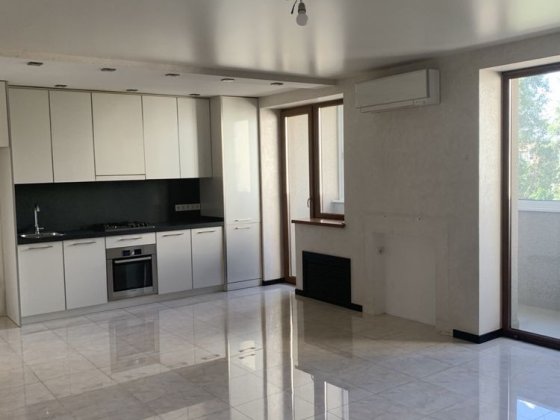 В продаже 3-х к.кв 90 м.кв в новом жилом доме пр.Тракторостроителей Харьков