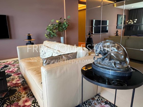 155тыс.$  Эксклюзив! Дизайнерская квартира 150 м2 в центре /Научная / Харьков