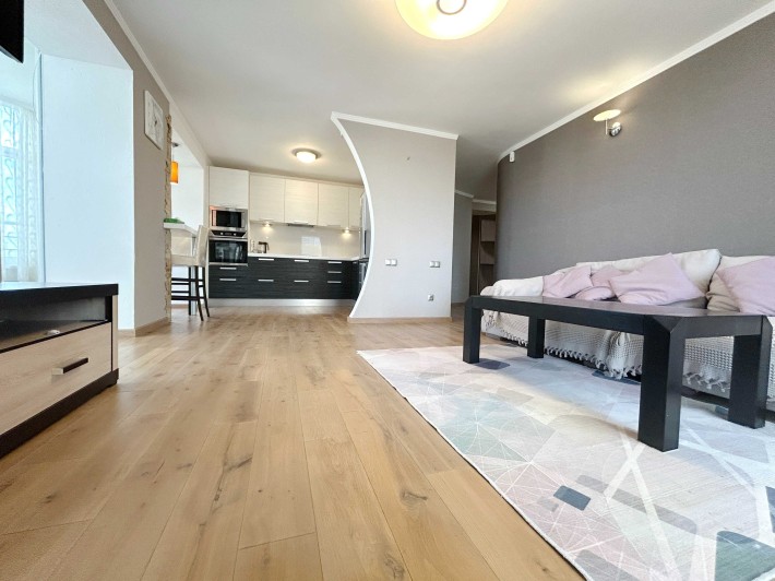 3 комн. квартира с террасой на Говорова,  парк Победы - фото 1