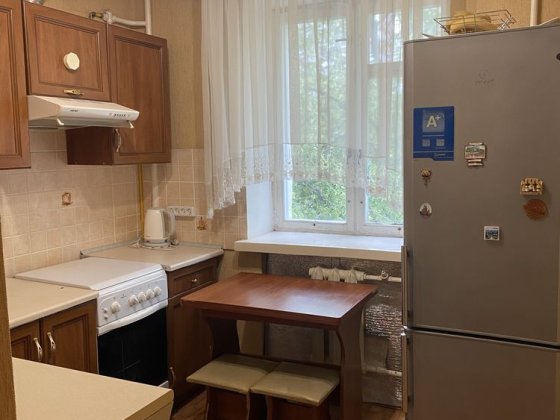 Продам 2к квартиру на Павловом Поле ул.Отакара Яроша,19  метро 5 минут Харьков