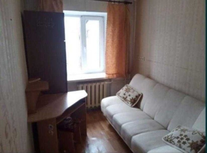 Продам 1-к.гостинку м.Армейская 2 мин со своими службами - фото 1