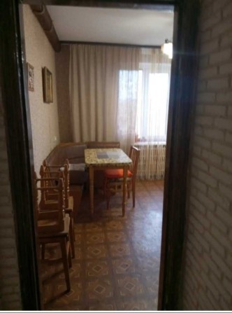 Продам 3 к.кв. улучшенной планировки (404424) - фото 1