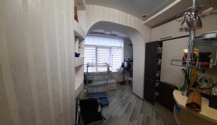 Продам 2комнатную квартиру .  Капремонт. Сертификат + - фото 1