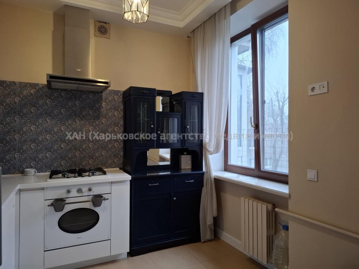 Продаю 3к квартиру с капремонтом в "сталинке" на ХТЗ. К73 - фото 1