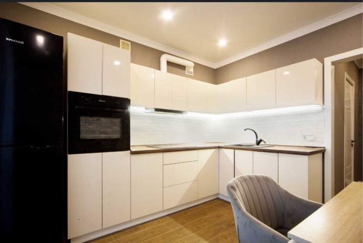 Продам большую 1к.кв. 9/9 на Алексеевке ЖК Победы - фото 1