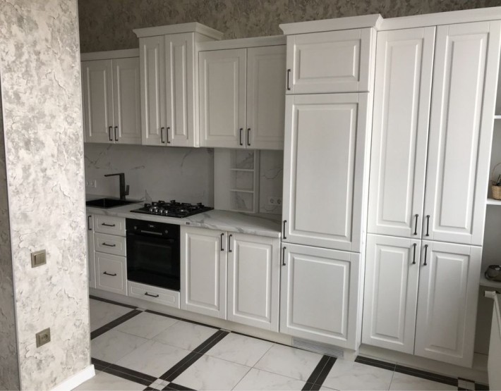 Продаю пентхаус 100 м² у центрі міста, вул. Дмитрівська - фото 1