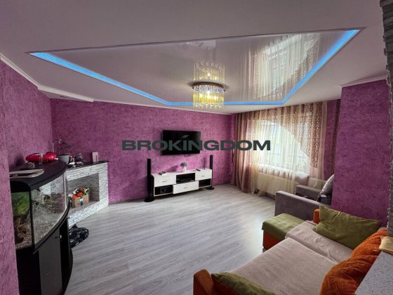 Продам 5 кімнатну, двохрівневу квартиру в ЖК Львівський Софиевская Борщаговка