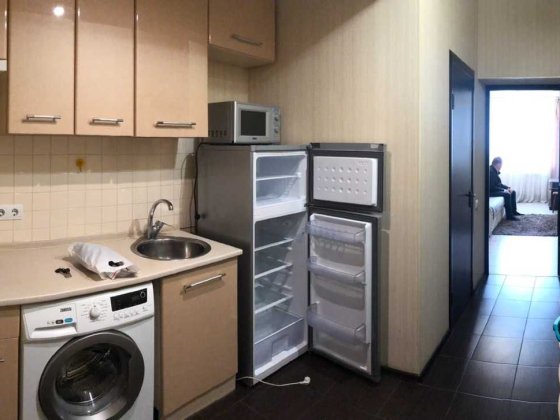 Продам большую гостинку 28м2 возле метро Спортивная 3-и минуты! Харьков