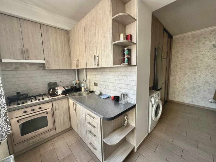 Продам велику 1-кім.квартири (54,7 м2) в ЖК Львівський маєток. - фото 1