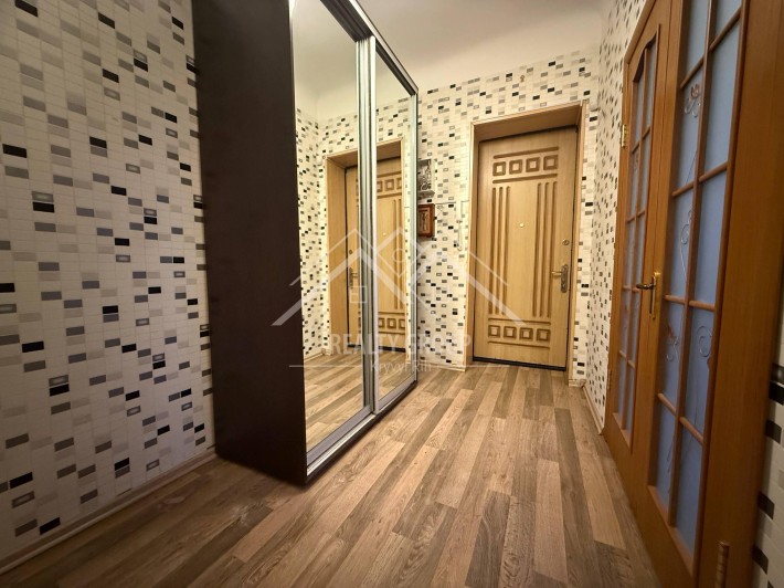 Оренда 2к квартири проспект Металургів - фото 1