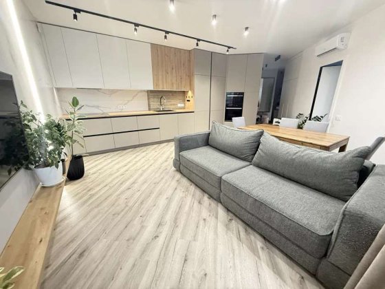 Продаж 3-к квартири вул. Радистів 40г Київ