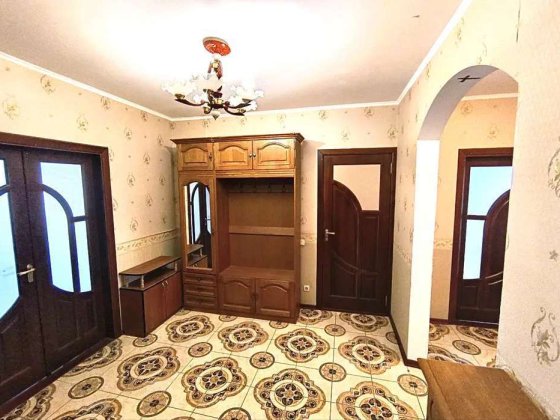 Продаж 3-к квартири вул. Машинобудівна 21а Київ