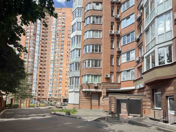 БЕЗ % Продаж 2-х кімнатної квартири по вул. Осіння 33, на 11 поверсі Киев