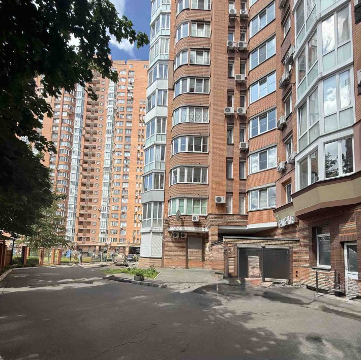 БЕЗ % Продаж 2-х кімнатної квартири по вул. Осіння 33, на 11 поверсі - фото 1