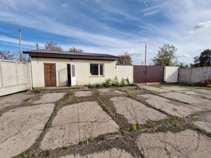 Продаж території + будівлі для бізнесу. Виробничі приміщення. - фото 1