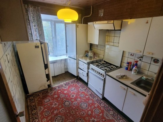 Продам 3к ул. Коцюбинского 15 Луганск