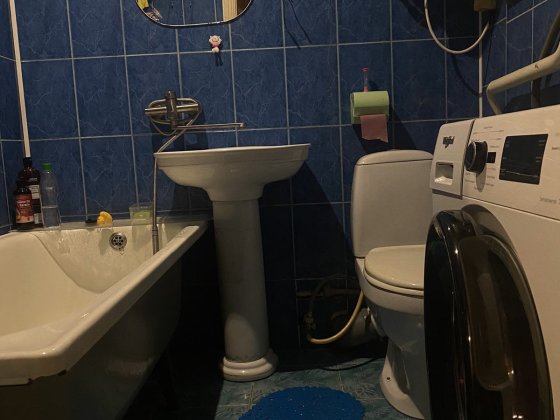 Здається 1к.з нішею р-н вокзал з 4.11 Бердичев