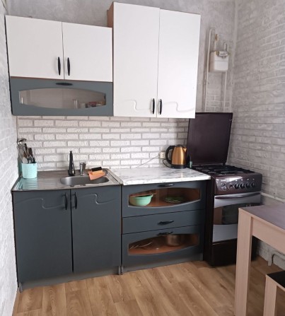 Сдам 2х комнатную квартиру левый берег 11й район кинотеатр Мир - фото 1