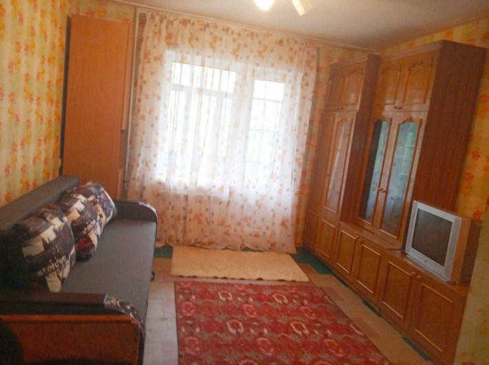 Сдам 1-ком Левый Берег 4этаж мебель и техника. СРОЧНО! - фото 1