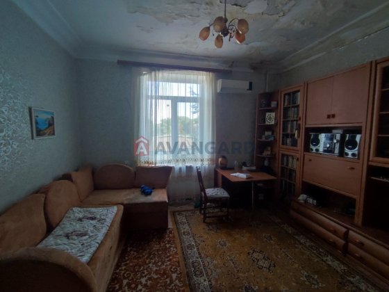 3 кімнатна квартира в центрі міста Каменское