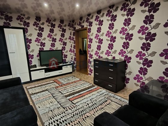 Двокімнатна. Лівий берег. 10 мкрн. Кам'янське