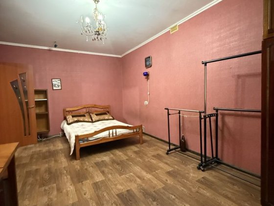 Оренда 1 кім. 11 мкрн. Лівий берег Каменское