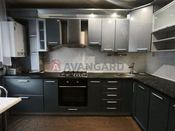 3 кімнатна квартира на Лівому березі (3 мкр) Кам'янське