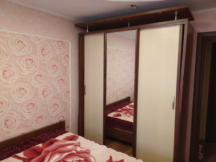 Здам квартиру двух кімнатну по вул.Космонавтів на 2 поверсі - фото 1