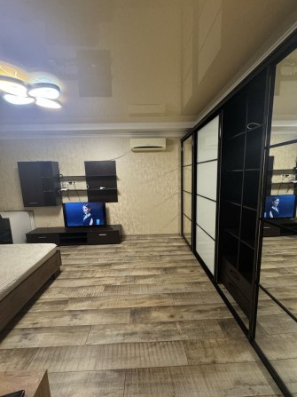 Сдам однокомнатную просторную киевку с АГВ на Клушина , 1 этаж! - фото 1