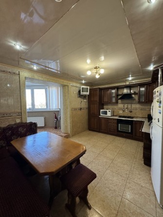 Оренда 3-кімнатної квартири ,центр міста - фото 1