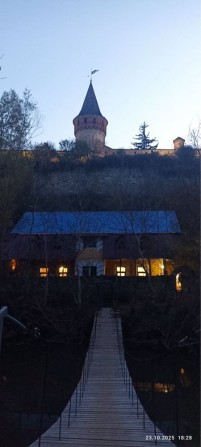 Здам квартиру з окремим входом можливо на короткий термін - фото 1