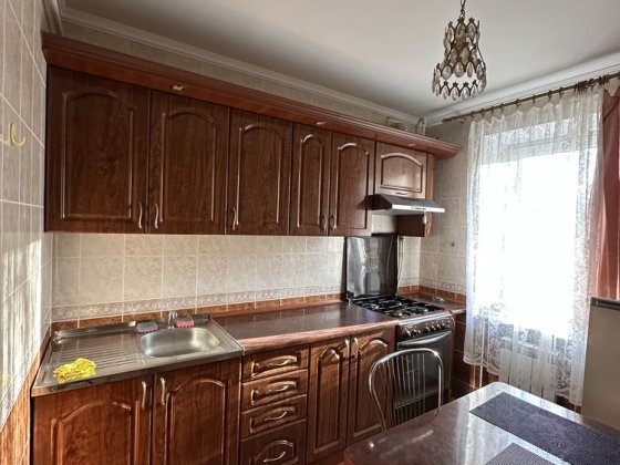 Здається 2 х кімнатну квартиру, р-н районноі лікарні Кам'янець-Подільський