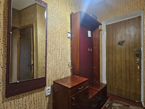 Здам 1 -кімнатну квартиру в центрі біля кінотеатру" Юність" Черемушки Кам'янець-Подільський