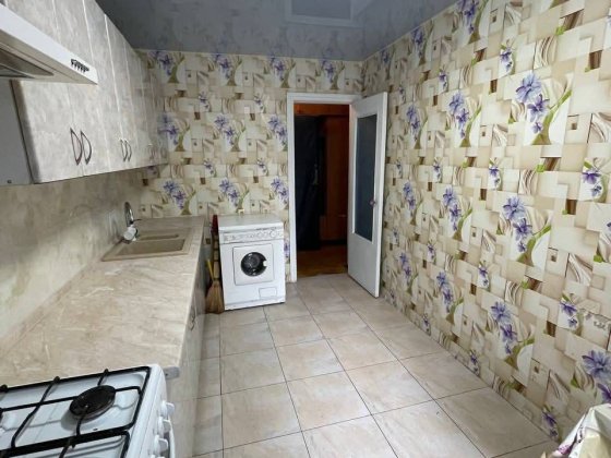 Сдам 4-ком квартиру пгт. Коцюбинское ул. Мебельная, этаж 1, свободно Коцюбинское