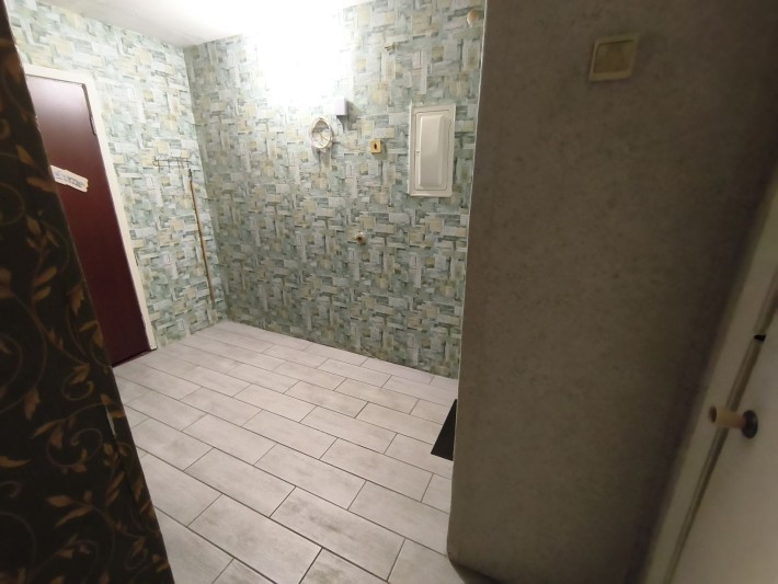 Здам трикімнатну квартиру в центрі міста - фото 1