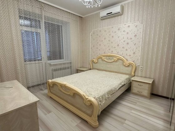 3-к.Кв  1-Поверх у Самом Центрi міста .Вул.В.Стуса 54 Краматорськ