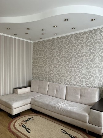 Сдается двухкомнатная квартира в районе поликлиники - фото 1