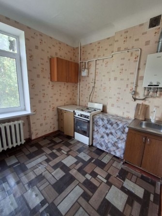 Сдам  2 комнатную сталинку  в центре - фото 1