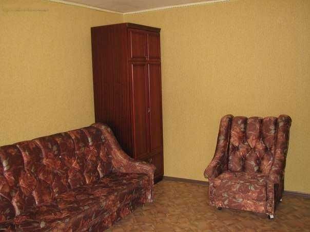 Сдаю , БЕЗ КОМИССИИ  1-но комн в Обухове. р-н Школа. - фото 1