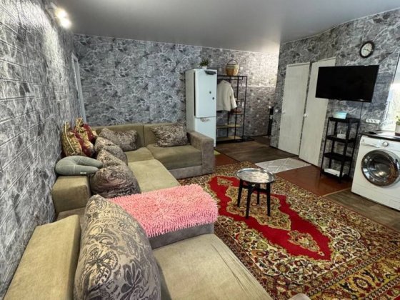 Здається в оренду 3-х кімнатна затишна квартира центр 2-й поверх Прилуки