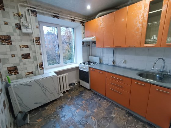 Оренда 2-х кімнатної квартири на третьому поверсі п'яти поверхового бу Прилуки