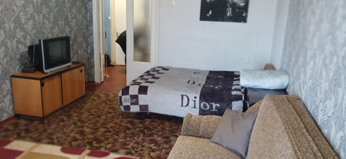 Сдам однокомнатную квартиру в центре на любой срок - фото 1