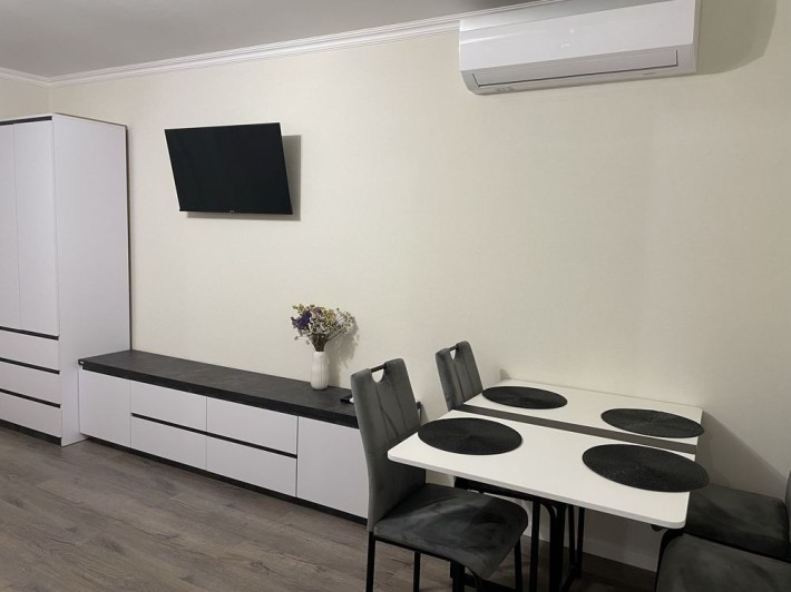 Оренда однокімнатної квартри з новим ремонтом в місті Хмільник - фото 1